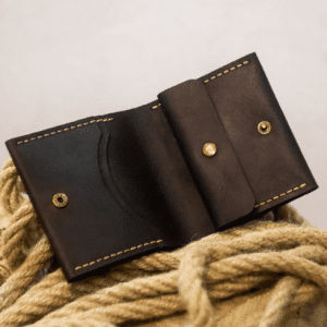 Brown leather handmade men’s wallet with coin pocket by Luniko