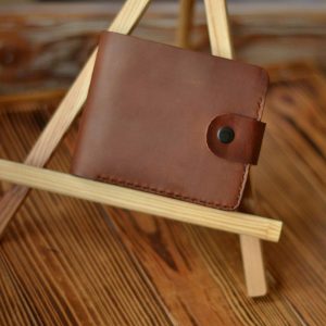Skórzany brązowy męski portfel z zapięciem Bilonówka skórzana Handmade Rękodzieło od Luniko