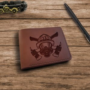 Grawerowany męski portfel skórzany brązowy ręcznie robiony z grawerem "Strażak" Prezent Dla Strażaka