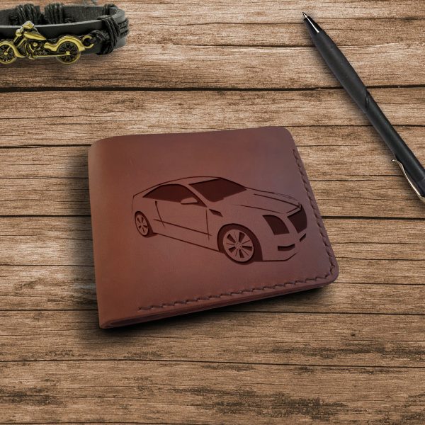 Brązowy skórzany męski portfel ręcznie robiony z grawerem "Samochód Premium" Prezent dla fana motoryzacji, posiadacza auta