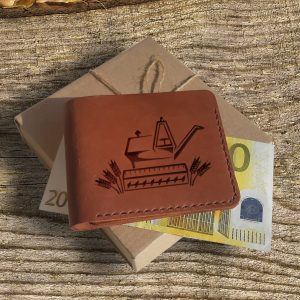 Brązowy skórzany męski portfel ręcznie robiony z grawerem „Kombajn” Pomysł na Prezent dla rolnika