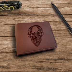 Męski skórzany portfel bilonówka ręcznie robiony  z grawerem "Czaszka" Prezent dla fana rocka i metalu Portfel z czaszką