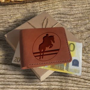 Brązowy męski skórzany portfel z koniem ręcznie robiony z grawerem "Koń" Prezent dla koniarza Prezent dla miłośnika koni Prezent dla jeźdźca