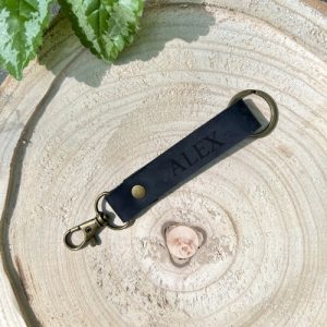 Personalized Leather Keychain. Custom Key Fob Key Ring Dad Key Chain. Engraved Handwriting Initial Name Keychain. Handwritten Cool Keychain