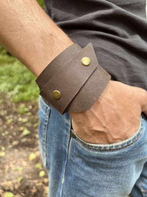 The 50 best personalized gift ideas for men that will impress any guy! You can order a personalized leather gift in our company!  Custom Handmade Men's Genuine Brown Leather Bracelets