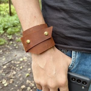 Ligth Brown Leather Bracelets by Luniko