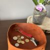 Skórzana taca (miska, organazer, tacka, misa) na klucze i monety personalizowana z grawerem Brązowa - obrazek 9