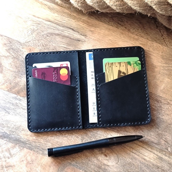 Small Men's Wallet. Leather Cardholder, Minimalist Card Wallet for Guys. Thin, Compact Wallet for Dad. Monogrammed Gift for Father's Day