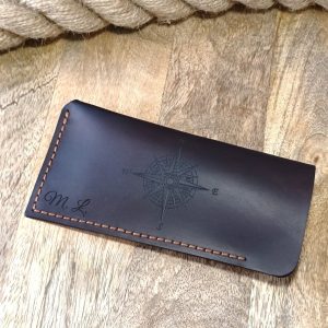 Custom leather glasses case. Personalized sunglasses case with personalised engraving. Brown leather handmade eyeglass holder case Eyewear case