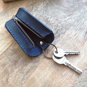 Housewarming gift. Leather key holder with engraving of name, initials, date, monogram and so on. Handmade personalized case for keys